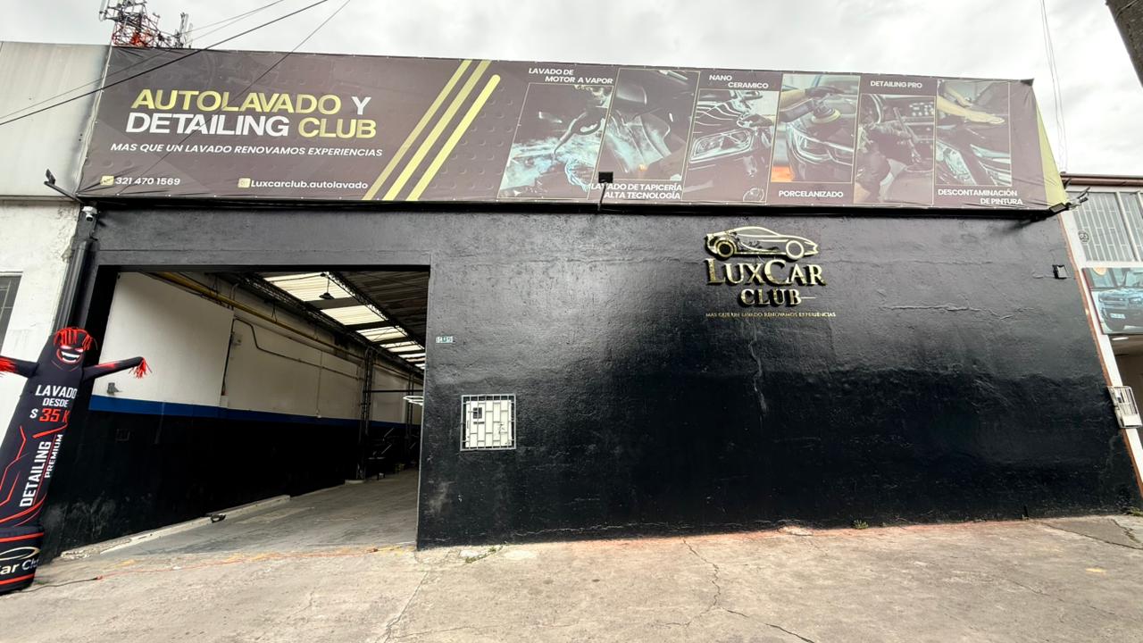 Fachada LuxCar Club, Bogotá